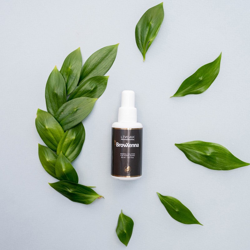 BrowXenna Mineral Solution 50 ml; para aplicación de Henna para