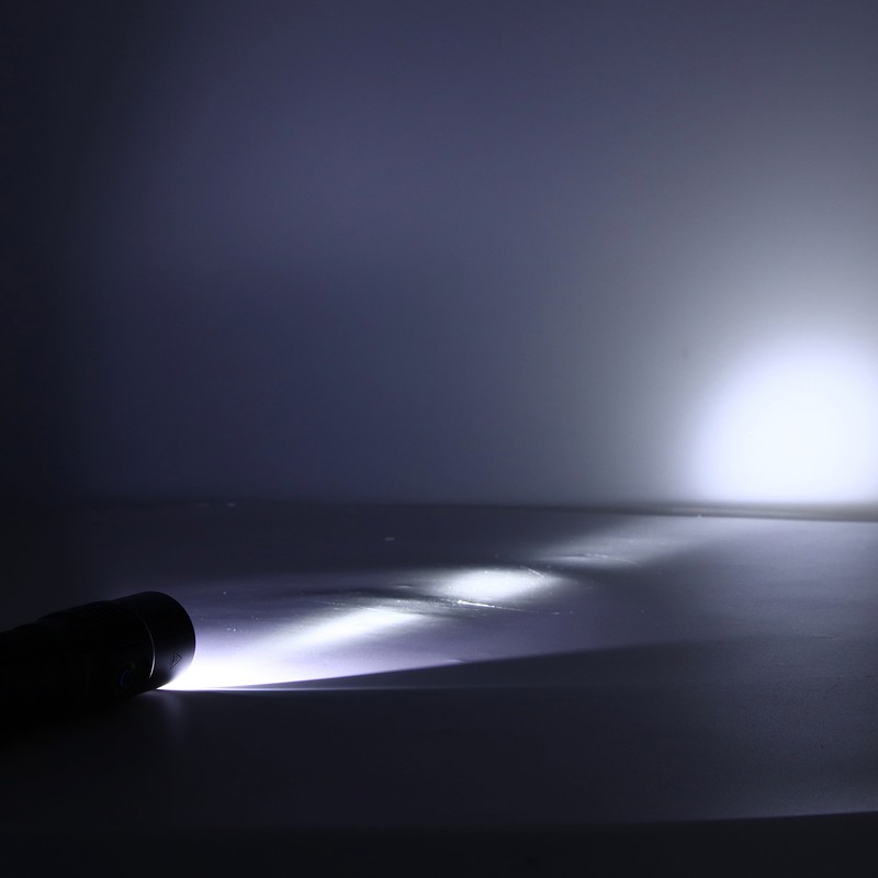 T40 Super Bright Flashlight USB Rechargeable Mini Flashlight for Camping