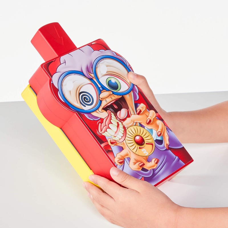 TOMY Games T73114 Greedy Granny – in a Spin