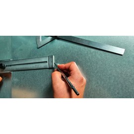 WRS Scriber with Carbide Tip and Clip 150mm Long x 6mm 6 Carat with Protective Cap in Case for Scribing Metal, Plastic, Wood, Plexiglass etc. Number of Items: 2