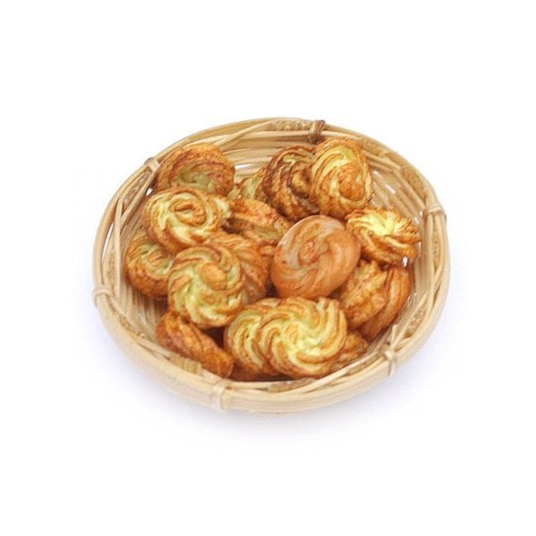 MyTinyWorld 15 Dolls House Miniature Viennese Swirls In A Small