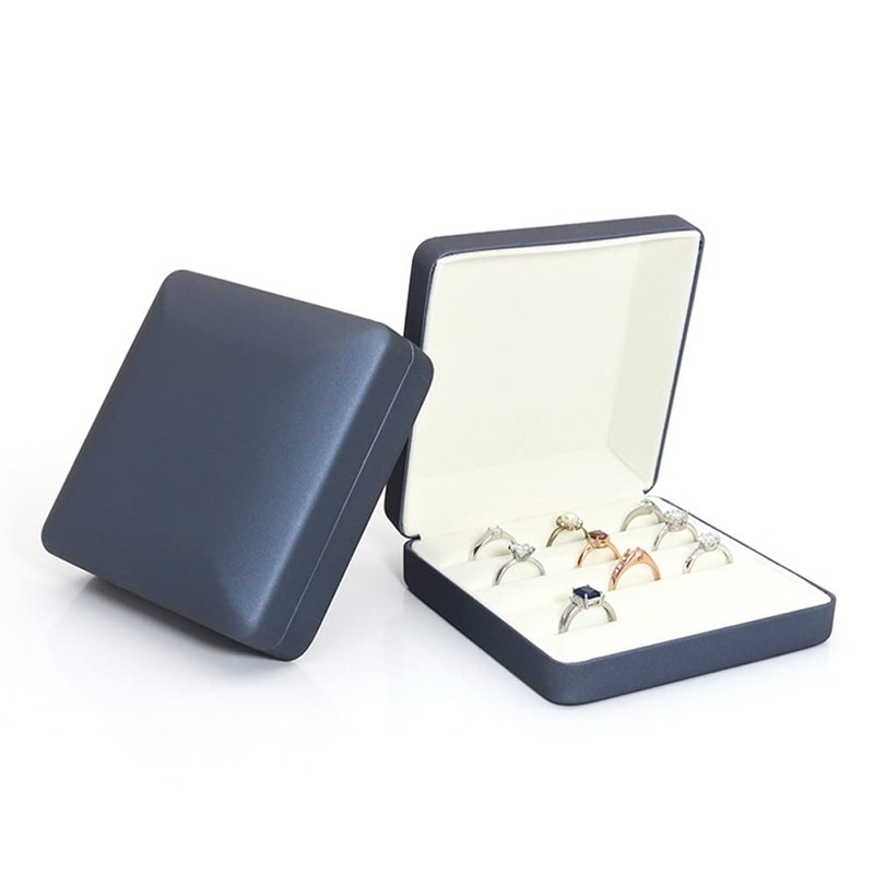 sadkew Small Ring Organizer Box, Portable Rings Jewelry Holder Case,