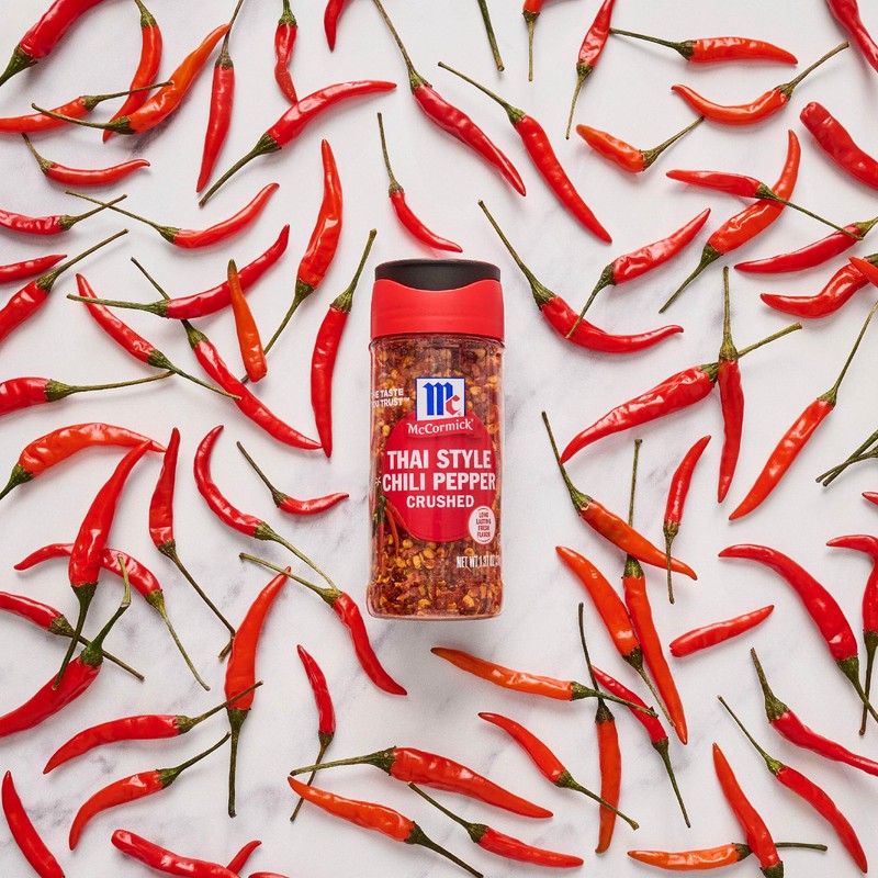 McCormick Thai Style Chili Pepper, Crushed, For Pasta, Stir-Fry, Salad