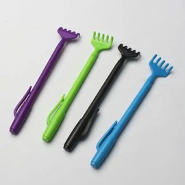 1Pc Random Color Portable Extendable Telescopic Plastic Back Scratchers Hand Massager Back Itching Scalp Scratchers Massager, Portable Hand Massage Tool for Back Massagers Wellness and Relaxation