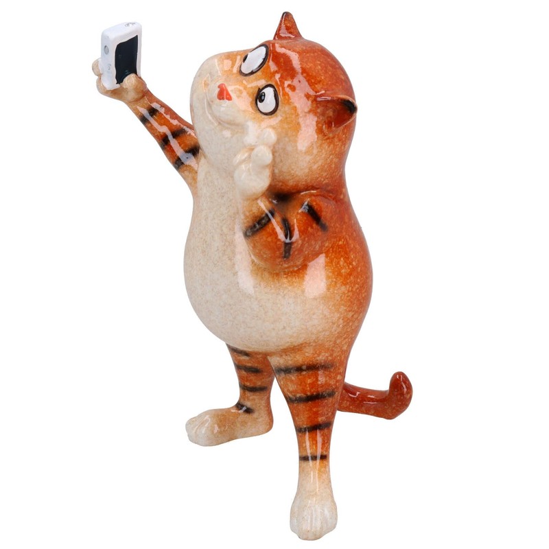AB Tools Ginger Fat Taking Cat Selfie Picture Ornament Statue