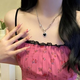 KONPJE Safety Pin Necklace for Women Cubic Zircon Crystal Heart Necklace Black Crystal Paper Clip Chain necklace Adjustable Pink Heart Charm Necklace Y2K Mental Health Jewelry (Black)