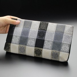 念珠 Dot Comb Through This In Mala Bag 吉祥 緞子 < Silver Mouse > Zippered [念珠 in Prayer Beads in 朱印 Book Funeral Funeral, Mother, Category: Buddhist Ritual Implements For Men 2000600101341]