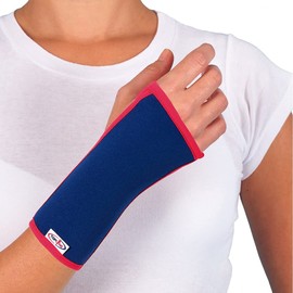 Finger Immobilizer – Recommended for Finger fractures, Trauma or Injury to The Finger. Available in 4 Sizes – Small to Extra Large (Large)