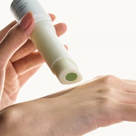 Dinsey [Dinsy] Premium Vegan Three-in-One Sun Stick SPF50+PA++++ 10.5g / [딘시] 프리미엄 비건 쓰리 인 원 선스틱 SPF50+PA++++ 10.5g