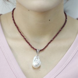 Fukugems Real Baroque Pearl Pendant Necklace for Women Choker Necklace, Beautiful Gift for Mother and Girlfriend, Stone, Quartz