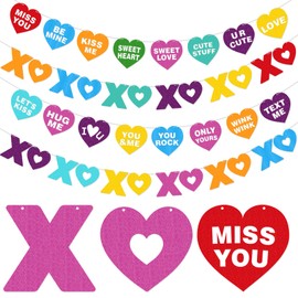 HOWAF 4pcs Conversation Hearts Decorations, Valentine Day Felt Banner Conversation Hearts Garland Banner XO Heart Felt Banner for Valentine's Day Party Decoration Supplies Home Office Decor