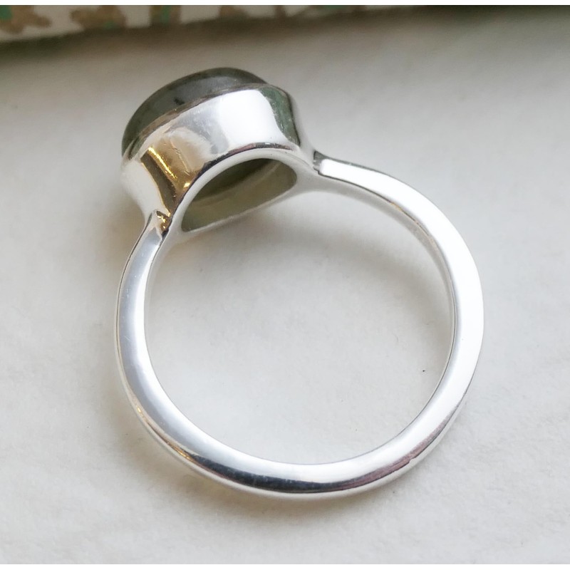 Labradorite Gemstone Sterling Silver Ring US Size 9 / Diameter