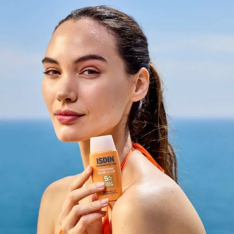 Isdin Fotoprotector Fusion Water Magic Glow Spf 50 X 50ml