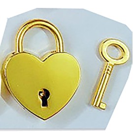 FDXGYH 1 Pcs Vintage Mini Heart Padlock Lock Antique Style Small Key Lock Gold Heart Padlocks with Key for Treasure Chest Notebook Wood Box