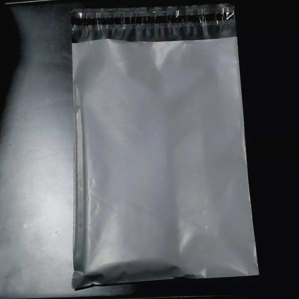 M&W Packing Supplies 100pcs #5 poly mailer Self Seal Plastic