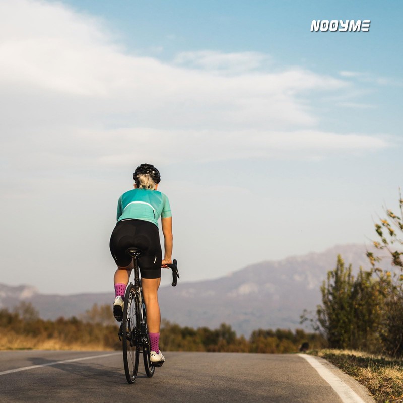 NOOYME Pantalones cortos de ciclismo para mujer con acolchado 3D