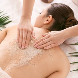 Perlier Thai Coco Scrub Corpo alla Noce di Cocco – Esfoliante Naturale per Pelle Luminosa e Morbida – Rimuove Cellule Morte e Impurità – Tubo da 150 ml (1 Unità)