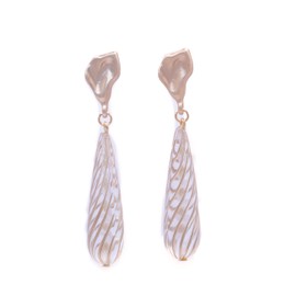 NILUXE DESIGN -Lange goldene Ohrringe für Damen - Tropfenförmige Ohrringe - Hängende Ohrringe für Damen aus Gold und Harz - Goldene Ohrringe für Damen aus Zamak - Geschenk zum Muttertag