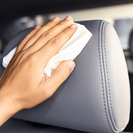 SIMONIZ Leather Car Wipes, Eco Friendly Biodegradable Car Cleaning Wipes To Restore & Protect Car Interior, Essential Car-Cleaning Products, Leather Wipes With Nourishing Oils, Pack Of 20 Wipes