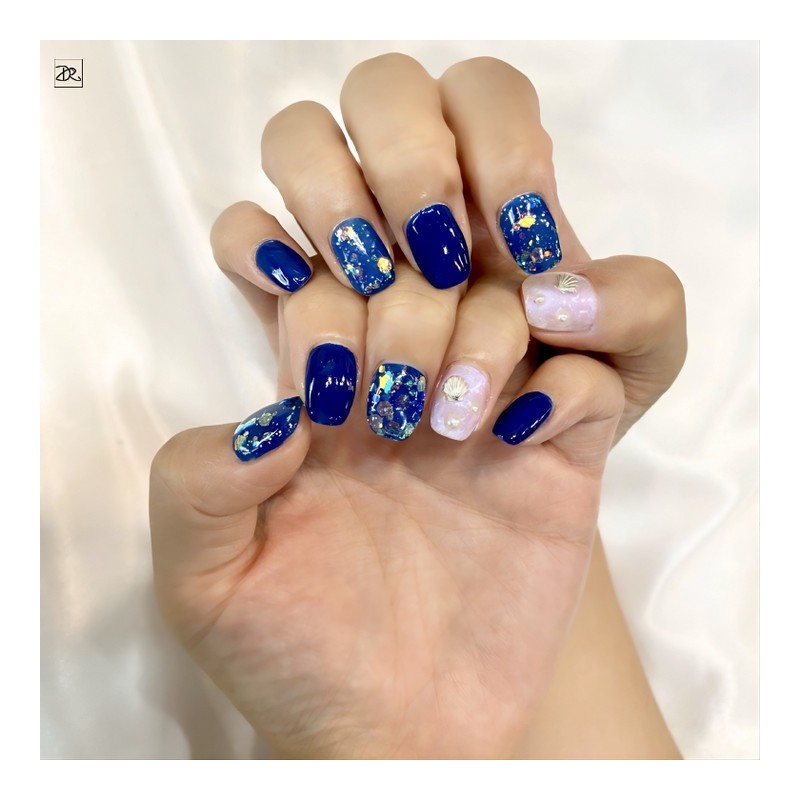 Dara Beauty July Art of the MonthSummer Glitter Seashell Nails❣