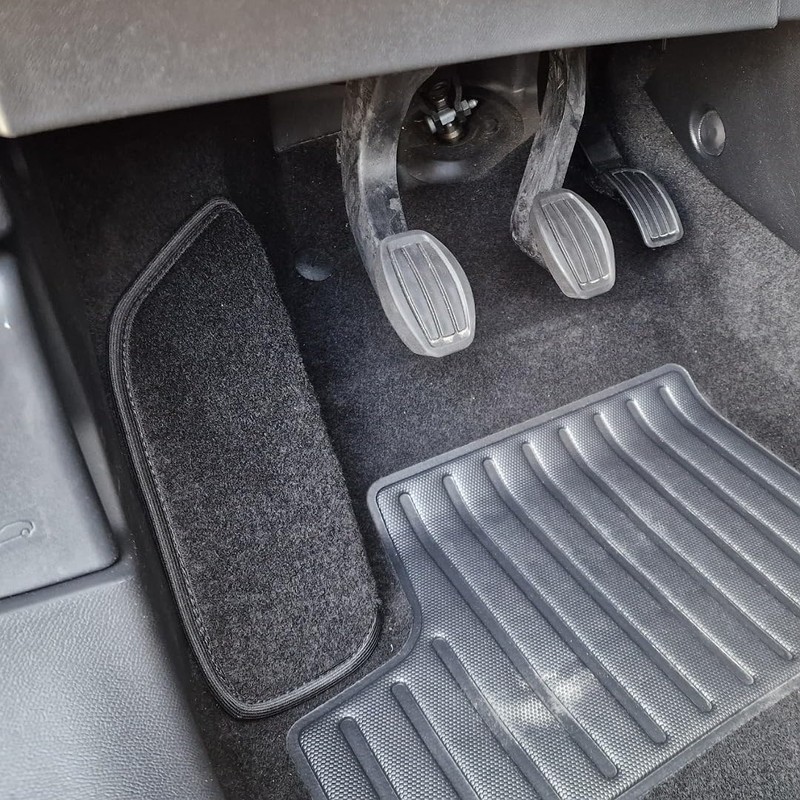 ESSE2EMME Non-Slip Carpet Car Mat for Driver's Side Footrest |