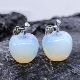 YSSZAM White Quartz Crystal Apple Statue,Christmas Desk Decor Collectibles Figurine Feng Shui Ornament Healing Stones Collectible Figurines for Holiday Wedding Birthday