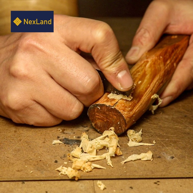 NexLand CS4015 Ceramic Ferro Rod Striker Balanced Size for Bushcraft