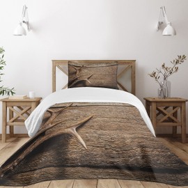 Ambesonne Antlers Bedspread, Deer Antlers on Wood Table Rustic Texture Surface Hunting Season Fall Gathering Art, Decorative Quilted 2 Piece Coverlet Set with Pillow Sham, Twin Size, Umber