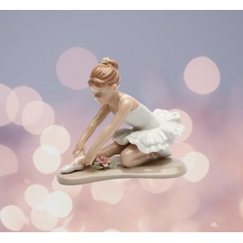 Cosmos Gifts 20865 - Figura de Bailarina en cerámica Blanca, 3 7/8 Pulgadas