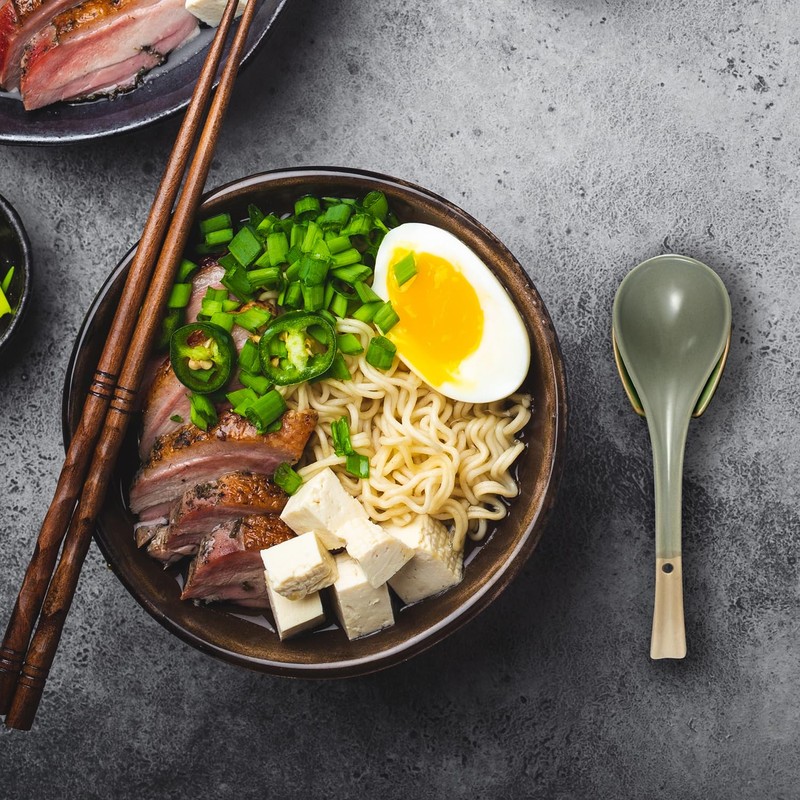DAHO GOMSU Asian Ceramic Soup Spoon, with Long Handle Easy