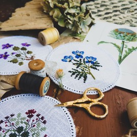 Essentials By Leisure Arts Aida Cloth, 14 Count, Oatmeal Cross Stitch Fabric, Embroidery Fabric, Cross Stitch Supplies for Crafting, Stitching, and Sewing Projects 30x36