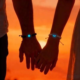 WEIZHUANG Matching Bracelets for Couples, Long Distance Relationship Gifts, Stainless Steel Sun and Moon Bracelets Set for Bf Gf Husband Wife Friends Anniversary Promise Gift Adjustable