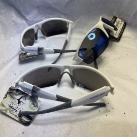 Panama Jack ORIGINAL PANAMA JACK WHITE WRAP STYLED BLUE MIRRORED LENS PJC4