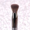 Vela.Yue Flat contour brush for precise delicate blending and contours