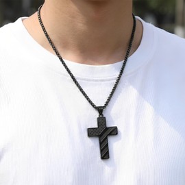 Heran Men’s Cross Necklace with Bible Verse Joshua 1:9, Easter Gifts for Man, Stainless Steel American Flag Cross Pendant, Be Strong and Courageous Christian Jewelry Gift for Men (Black)