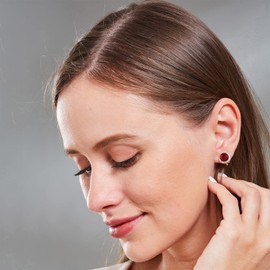 QUKE 8mm Red Cubic Zirconia Crystal Round Gold Clip On Stud Earrings Non Pierced Earrings Jewellery For Women Girls