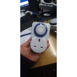 Mechanical Timer Plug Socket, 24 Hour Segment Programmable Energy Saving Plug-in Timer Switch for Lights and Home Appliances