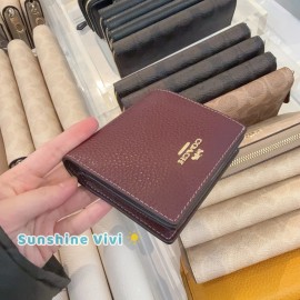 Coach NWT Coach Snap Wallet C2862 Merlot (Burgundy) Pebbled Leather w/C Charm