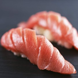 Black Tuna, Tuna, Medium Toro, 10.6 oz (300 g), For Sashimi, Sushi, Seafood Bowl, Tuna Toro (1 Pack, 10.6 oz (300 g)