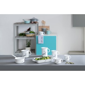 Riess, 0039-067, Sippy Pot 10 0.75 L, Country Deer Grey, Diameter 10 cm, Height 10.0 cm, Capacity 0.75 Litres, Enamel, White with Grey Stag 0.322 kg, 16.3 x 11.3 cm Induction