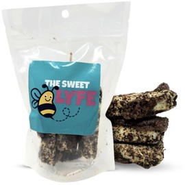 Freeze Dried Fudge Sundae Crunch Ice Cream Bars. Includes One Pack - 3 Pcs Freeze Dried Ice Cream Bar by The Sweet Lyfe. Perfect for a Sweet and Cruchy Freeze Dried Dessert Experience.