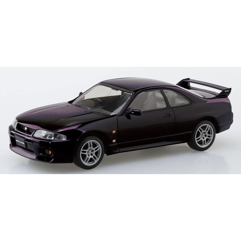 Aoshima Bunka Kyozai 1/32 The Snap Kit Series Nissan R33