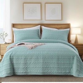 KASENTEX Twin Size Velvet Quilt Set 3 Pieces, Ultra-Soft Bedspread Luxury Coverlet with 2 Pillow Shams, Lightweight Bed Blanket, Elegant Stitch Design, Machine Wash, All Season Bedding, Lake Blue