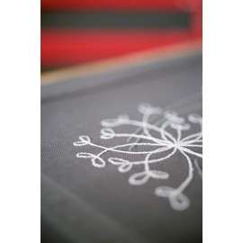 Vervaco Tablecloth White Flowers, Cotton Blend, Assorted, 37.6 x 20 x 22 cm