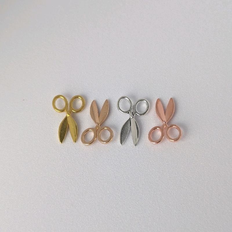 1 Piece Miniature Metal Scissors - Color: Silver