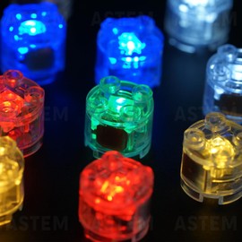 Abnaok 15 Stück Leuchtende Bausteine, 2x2 LED Leuchtsteine, Transparent Runde Bausteine Lampe, Bausteinteile Set Spielzeug, Kompatibel mit Allen Großen Marken von Bausteinen