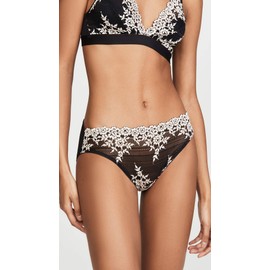 Wacoal Women's Embrace Lace Bikini Panty, Black, X-Large