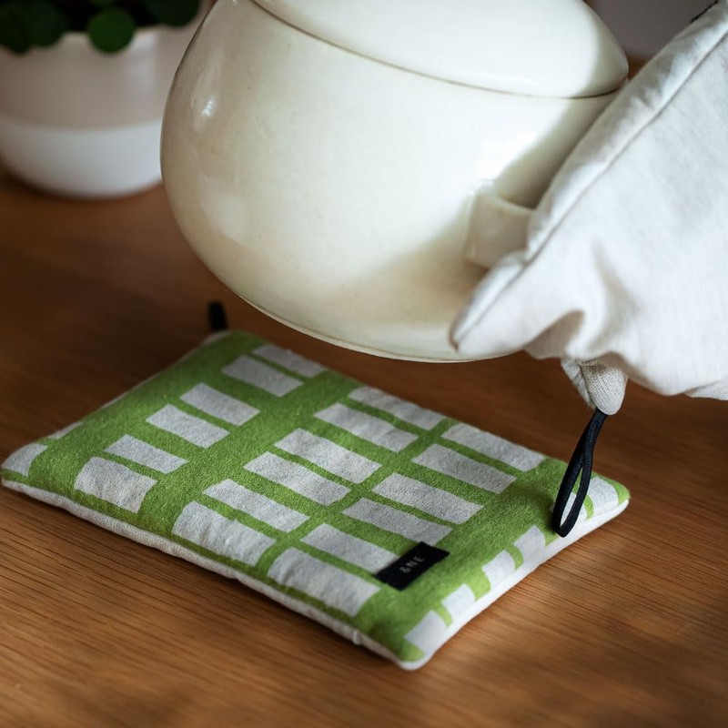&NE NHK-104-KSGR Trivet Mitt, Koshi Green, Made in Japan, Japanese