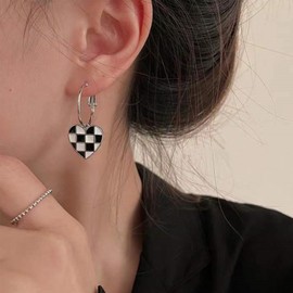 Yienate Black White Checked Grid Hoop Drop Earrings Geometric Checked Race Huggie Hoop Earrings Statement Acrylic Heart Striped Checked Dangle Earrings Jewellery for Women, Zinc, No Gemstone
