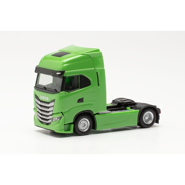 Herpa Iveco S-Way Solo Tractor Truck Model 1:87 Scale Collectible German Model Plastic Figure